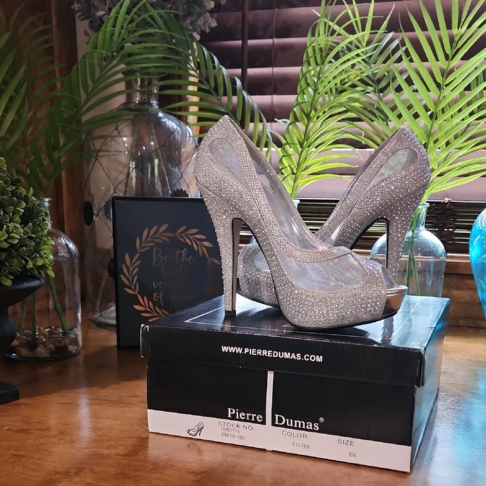 Pierre Dumas Sparkling Silver Peep Toe Heels